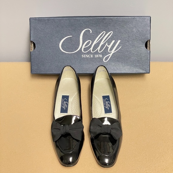 Selby Shoes - Selby Larissa Black Patent – size 8.5A narrow (New in Box)